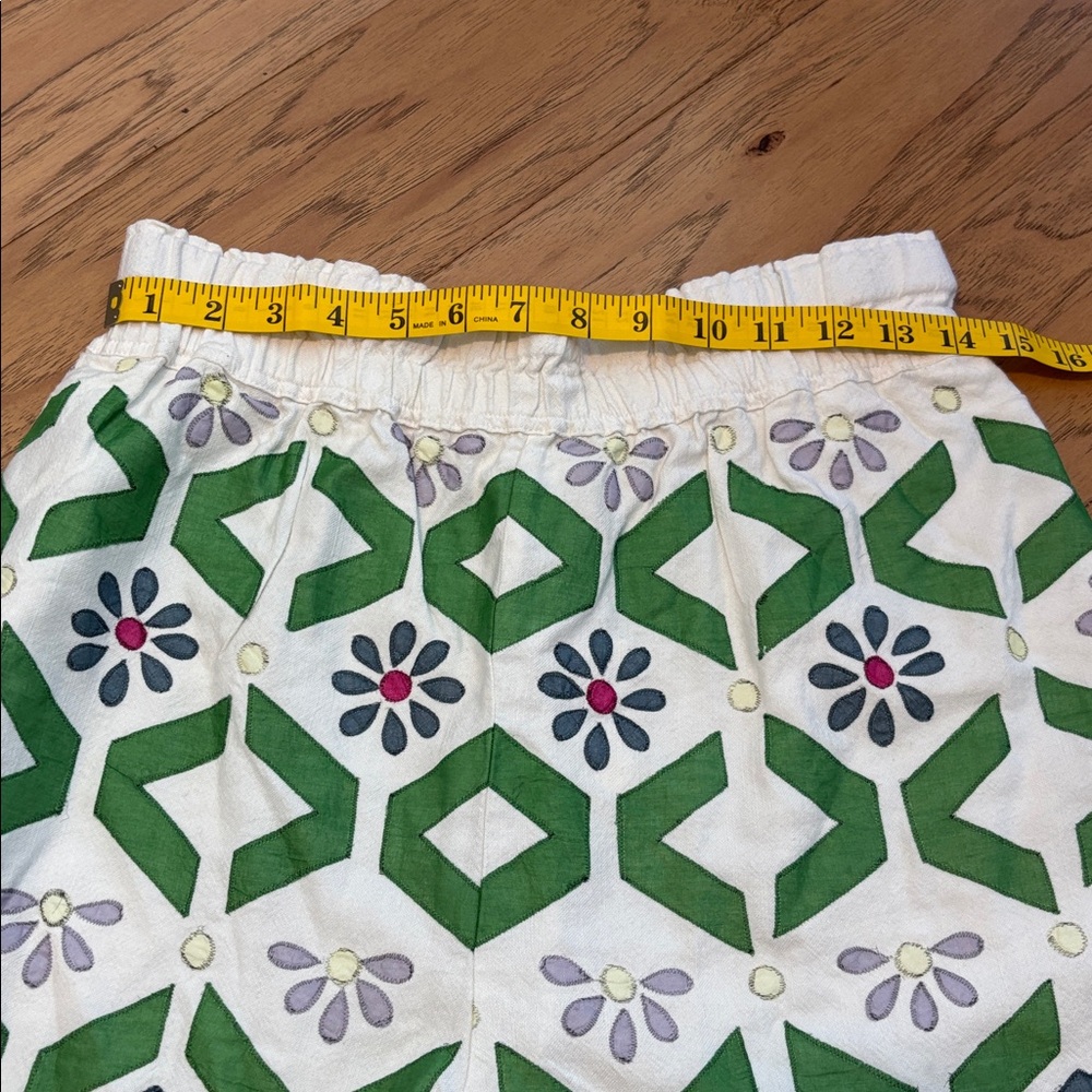 NWT Anthropologie Green and Cream Patterned High Waist Shorts - Picture 8 of 8